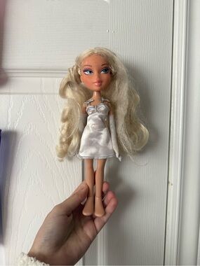 Bratz Nighty Nite Cloe doll MGA